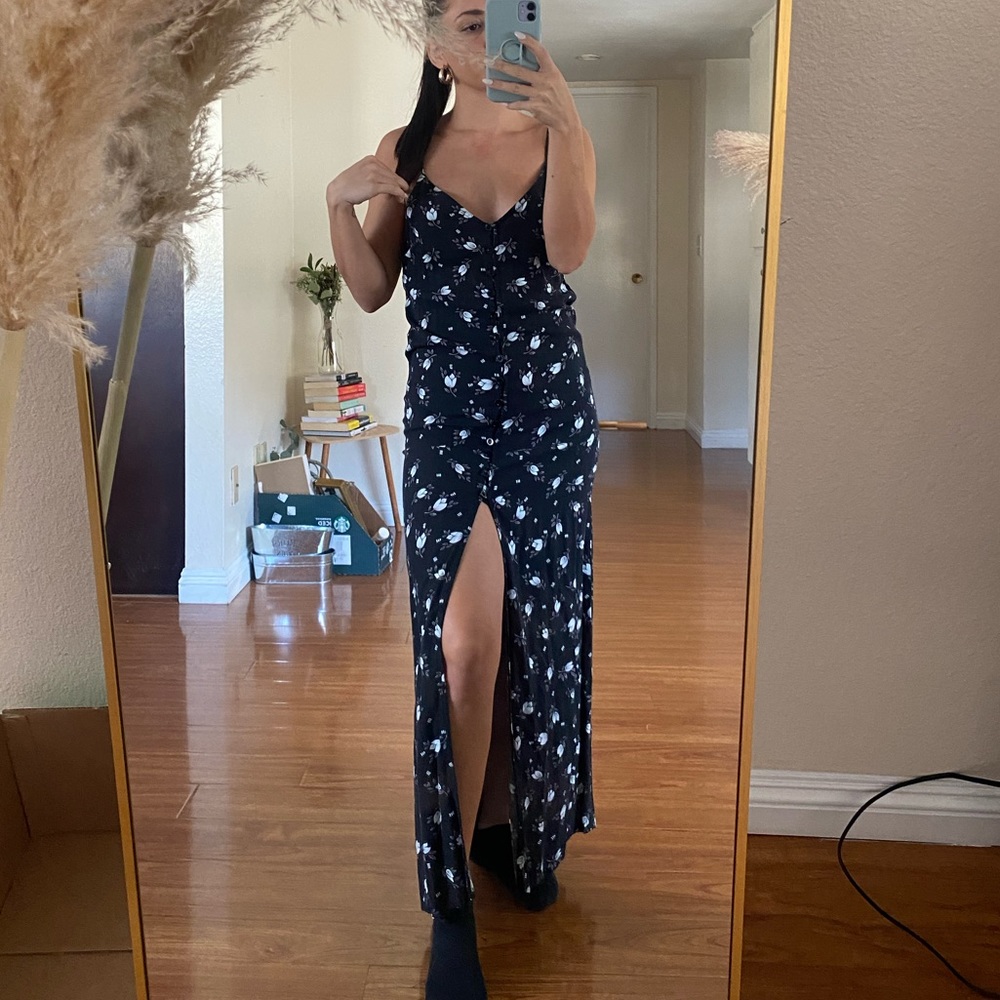 Black flower me dress